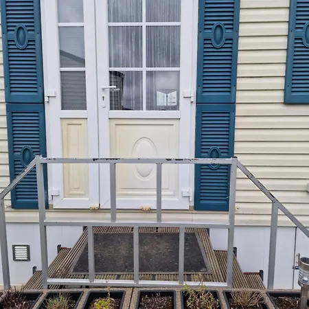 Stacaravan 104 Met 4 Slaapplaatsen