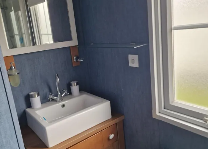 Stacaravan 104 Met 4 Slaapplaatsen *